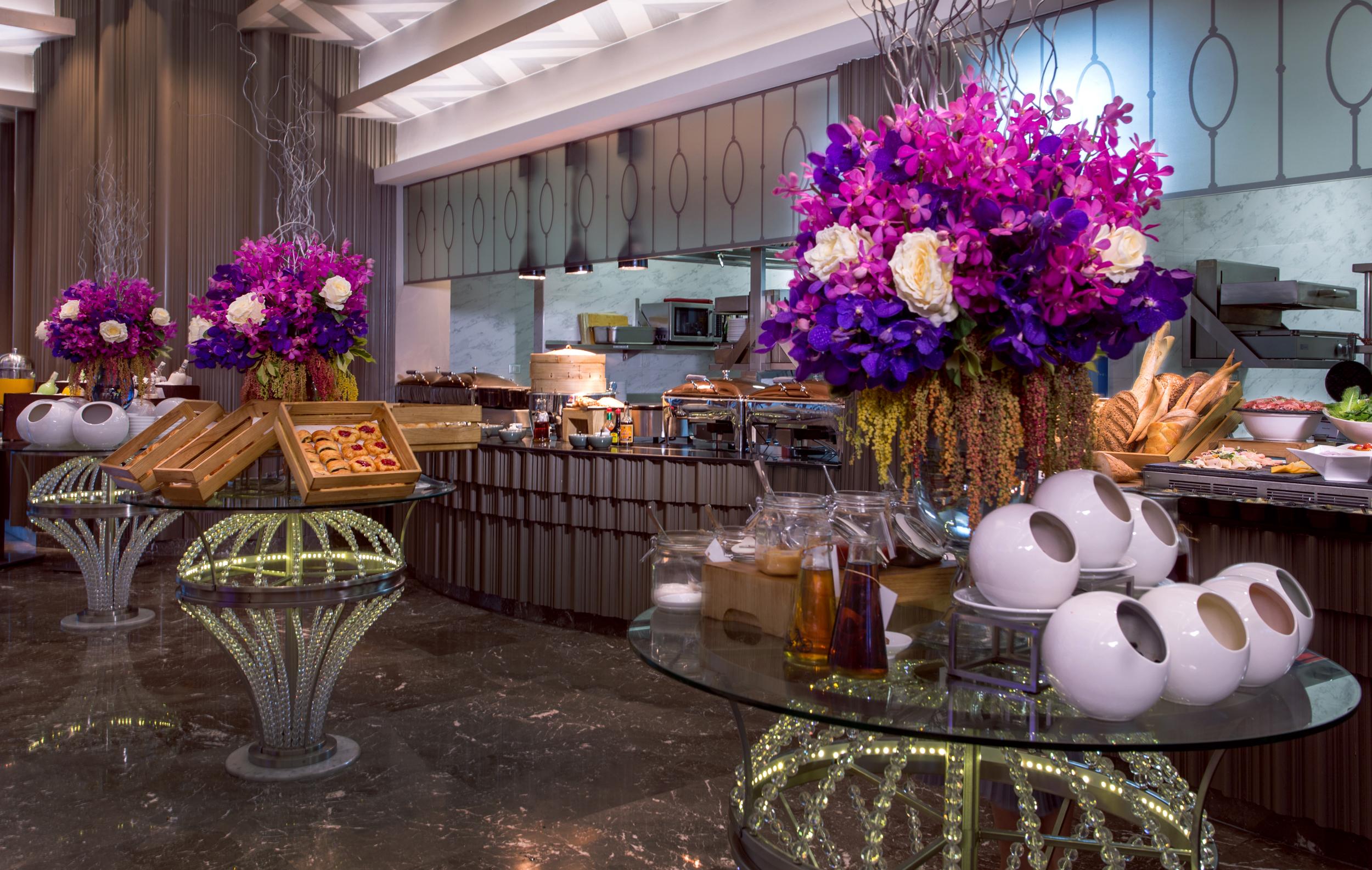 U Sathorn Bangkok Hotel Exterior photo